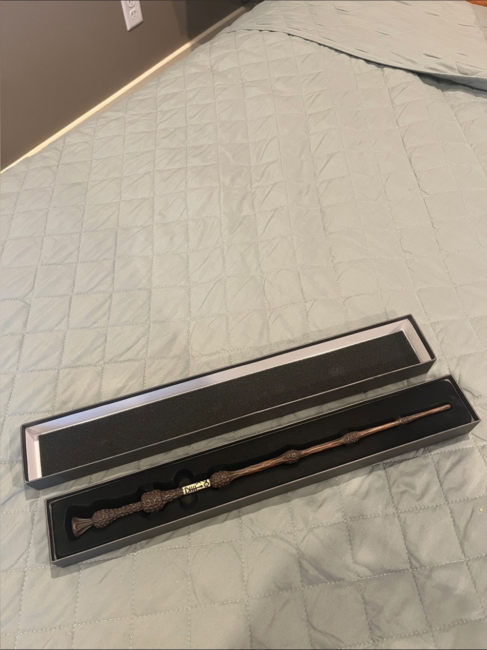First generation non-interactive wand - Professor Dumbledore. Unused.